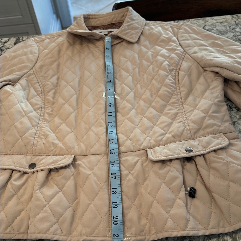 New York & Company Cream Quilted Puffer Jacket - Picture 6 of 7